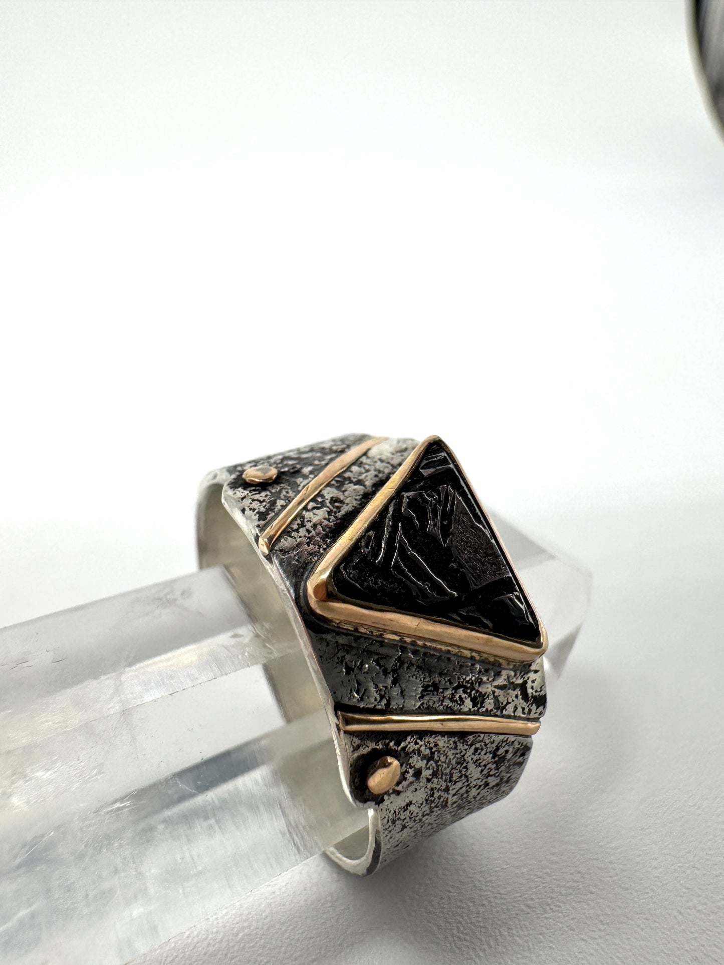 Aletai meteorite silver and gold ring, size 12