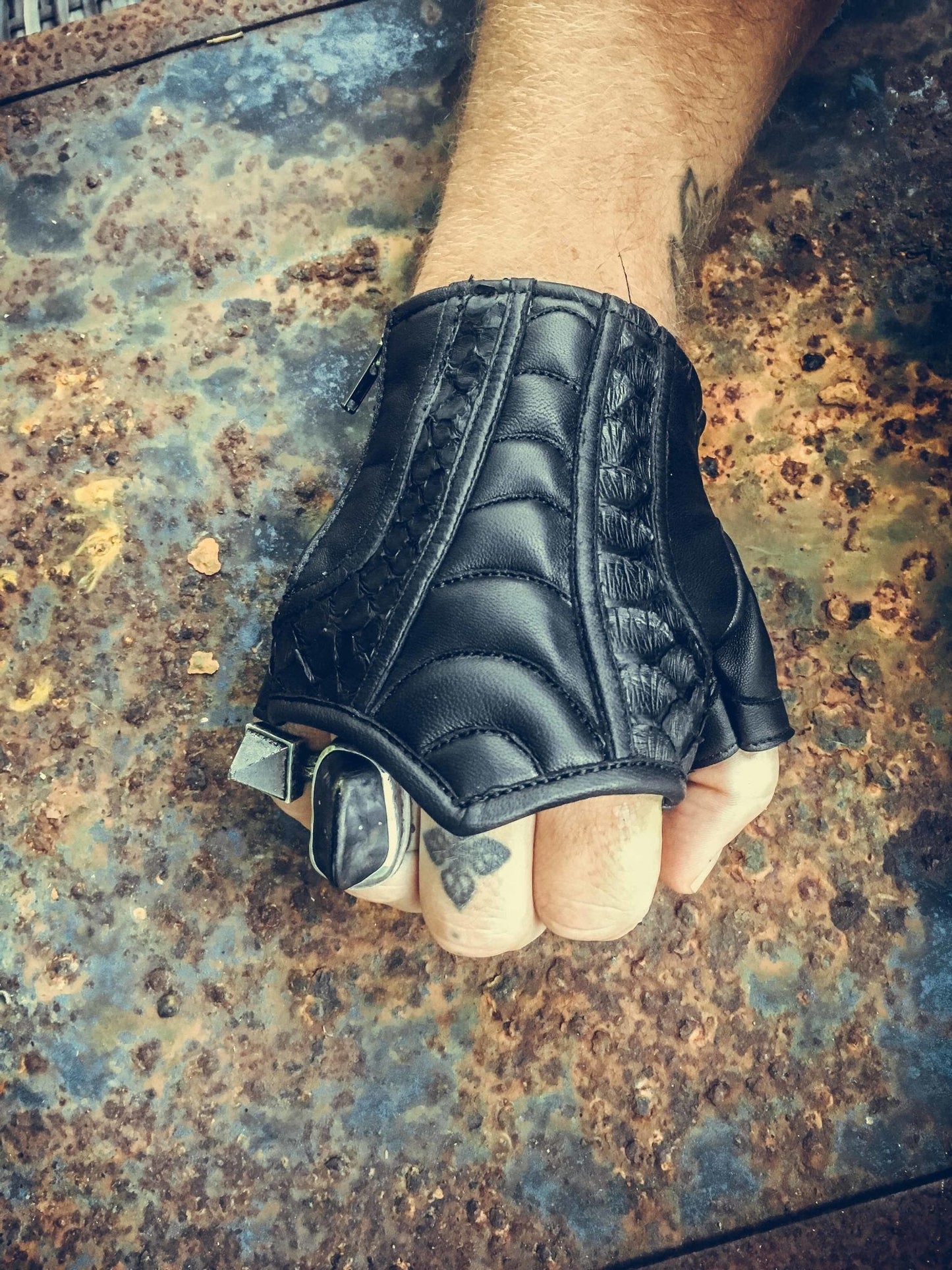 Aeolian gloves - anahata designs fingerless leather gloves