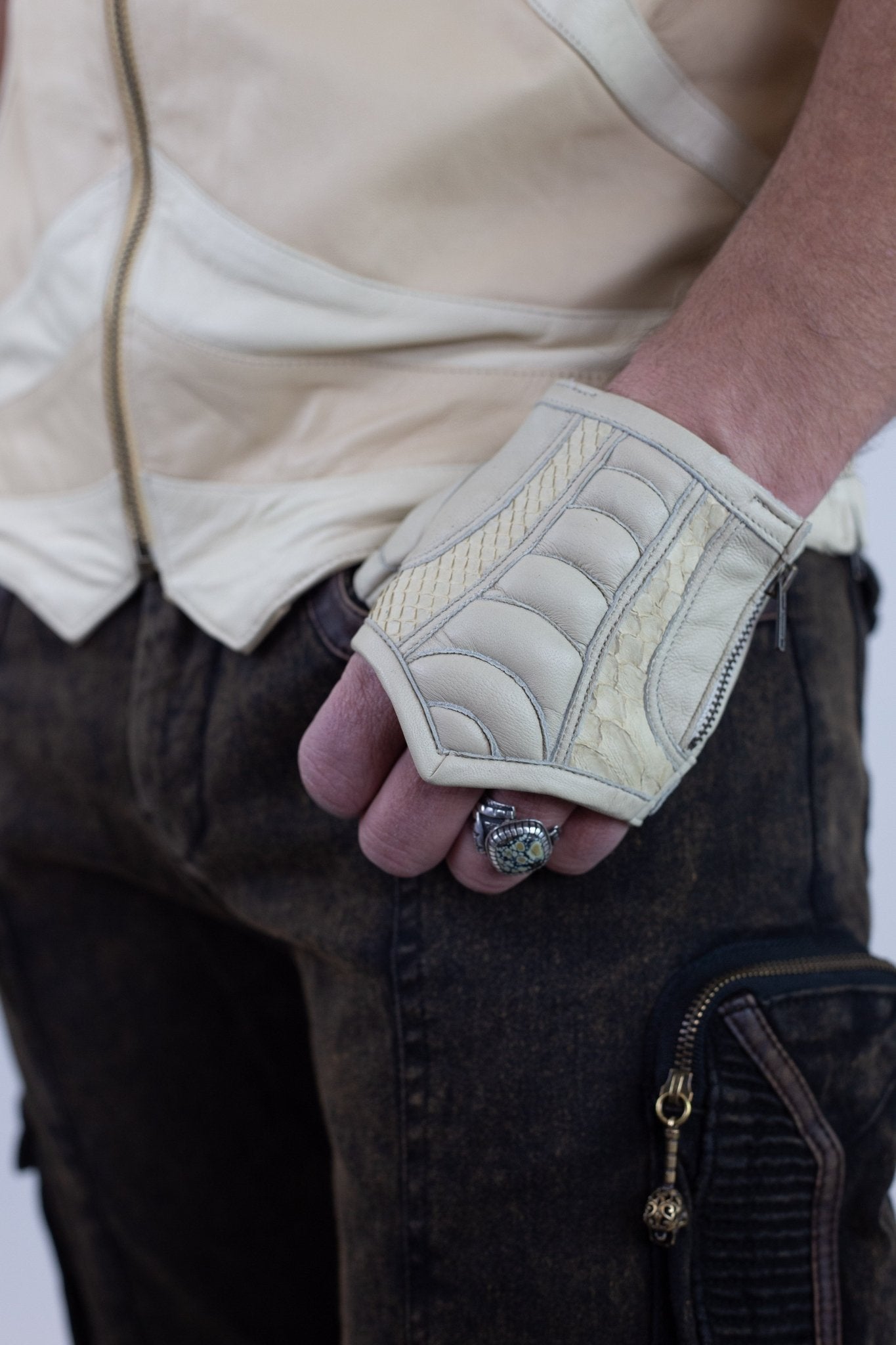 Aeolian gloves - anahata designs/infiniti now fingerless leather gloves